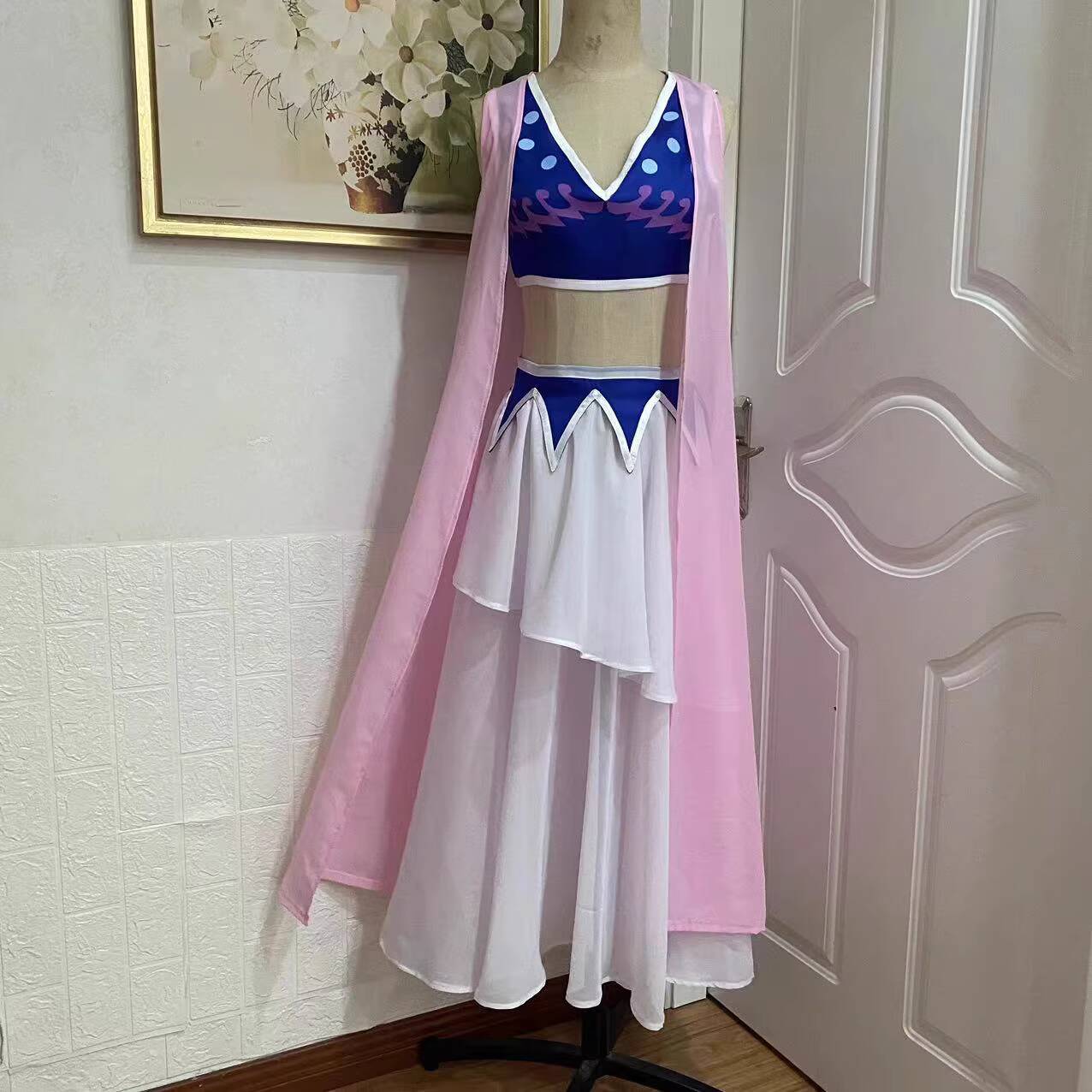 Neues Cosplay-Kostüm mit Obert – Party Games Name Bewertung und Preis